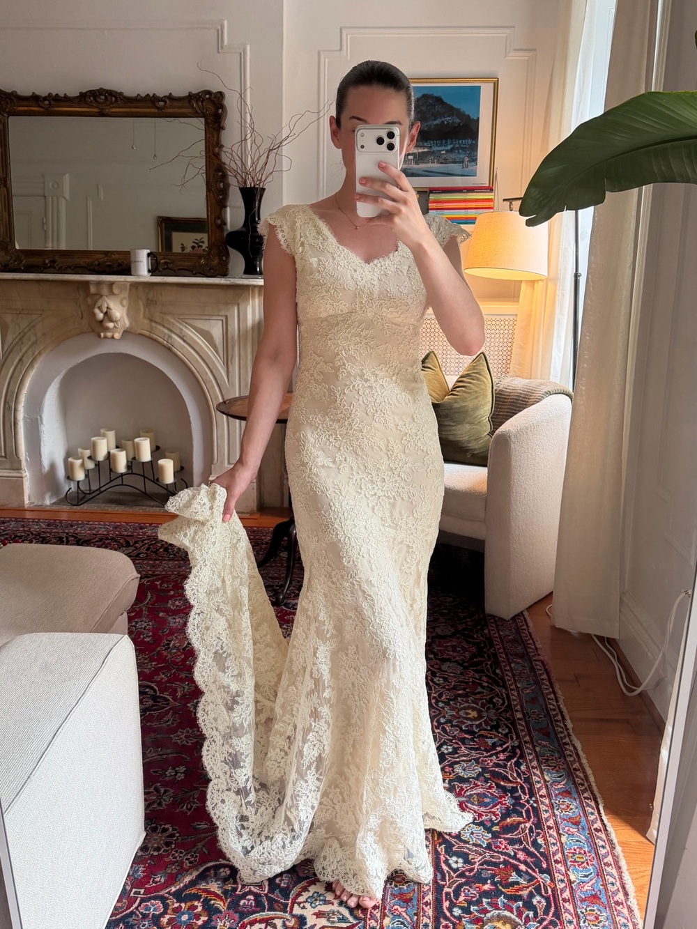 Monique Lhullier Ivory Lace Bridal Gown